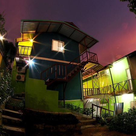 Phi Phi Sand Sea House Esterno foto