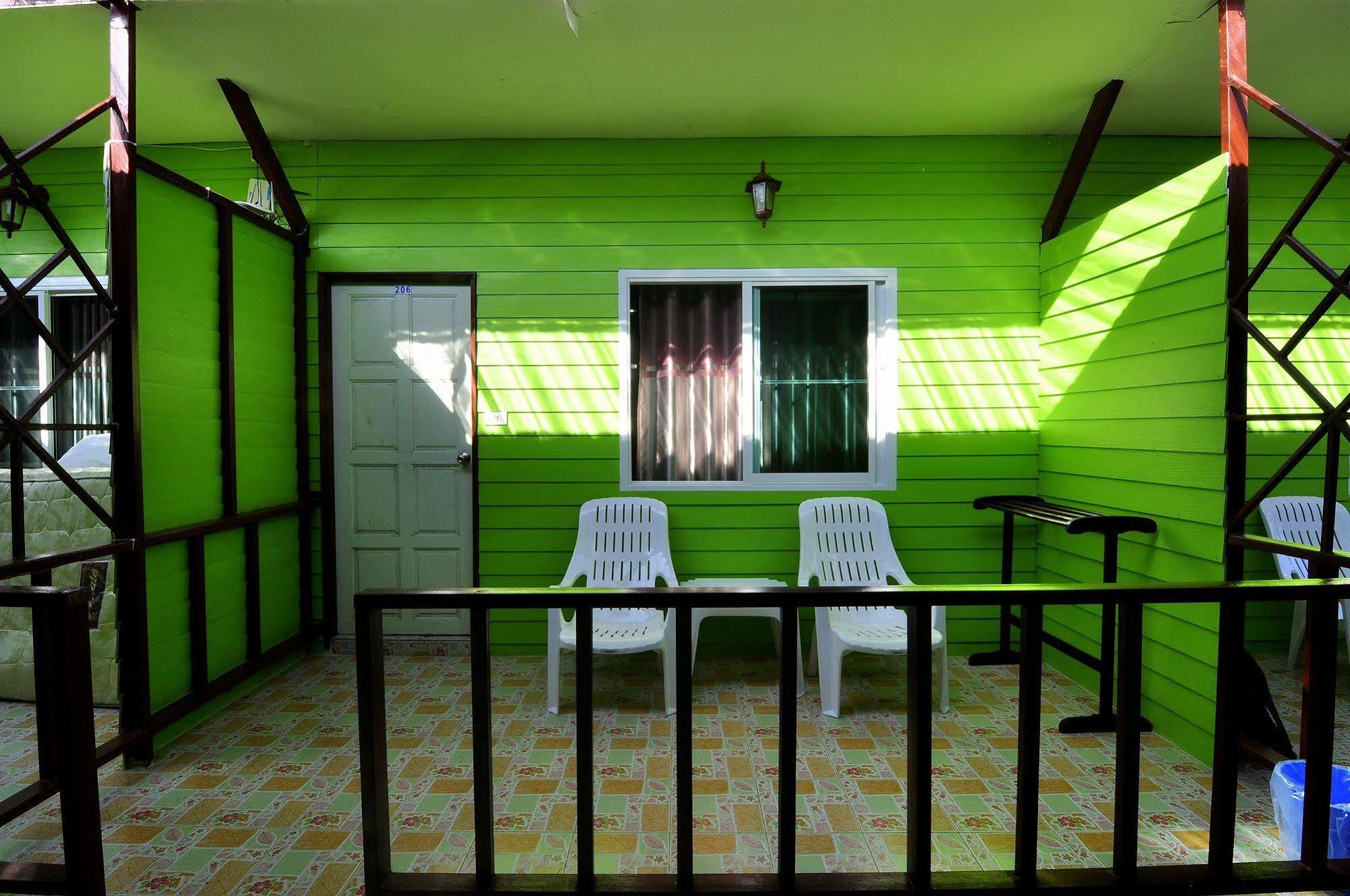 Phi Phi Sand Sea House Esterno foto