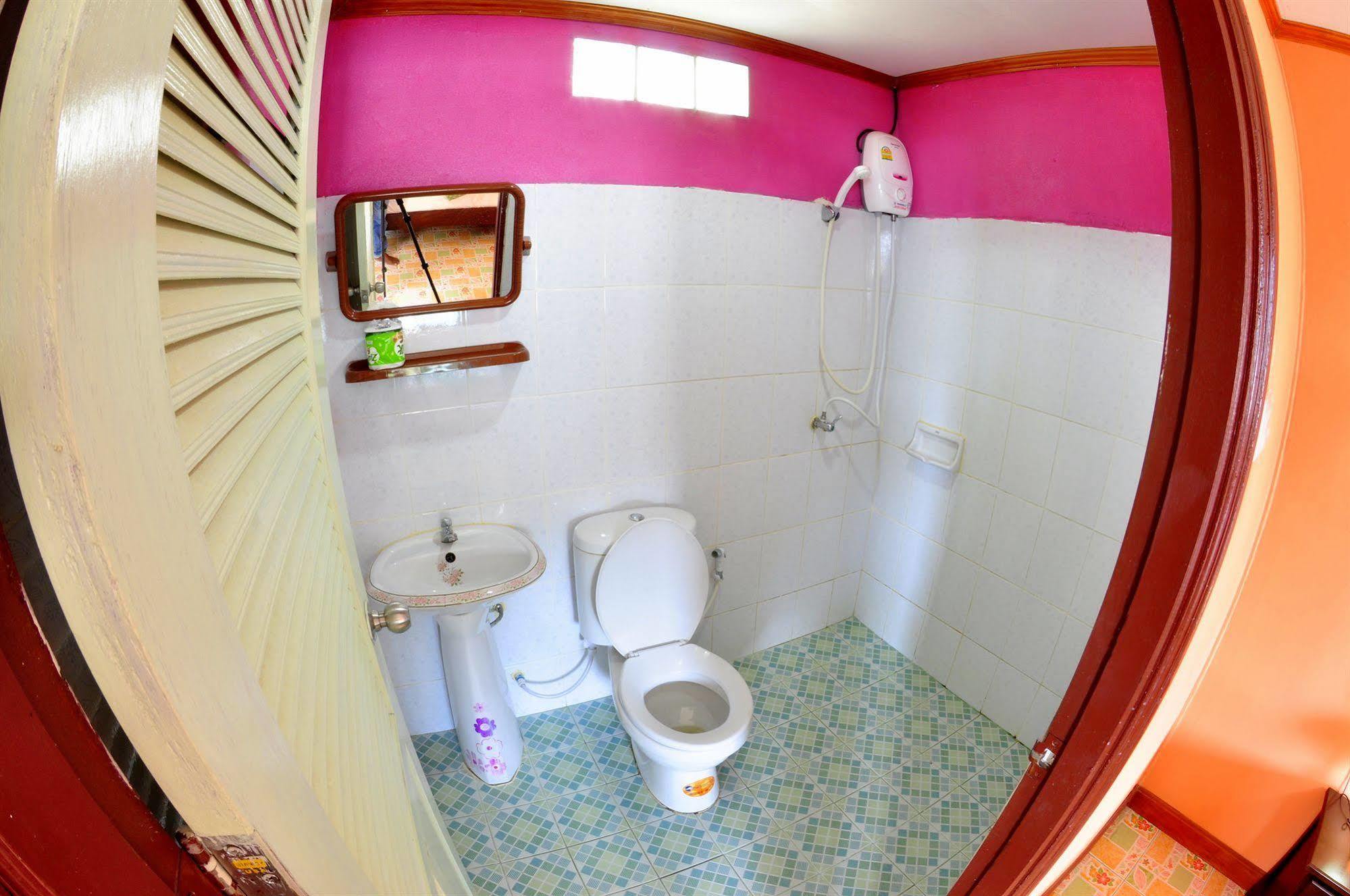 Phi Phi Sand Sea House Esterno foto