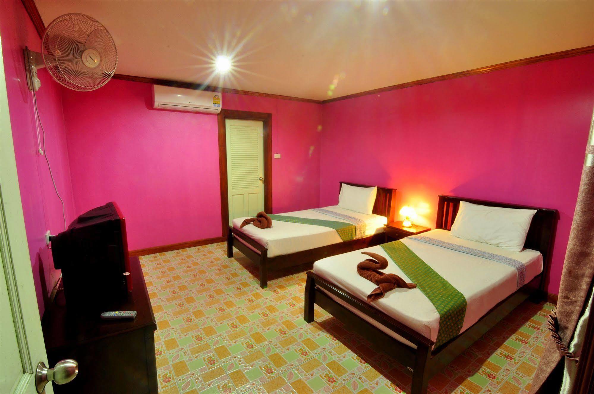Phi Phi Sand Sea House Esterno foto